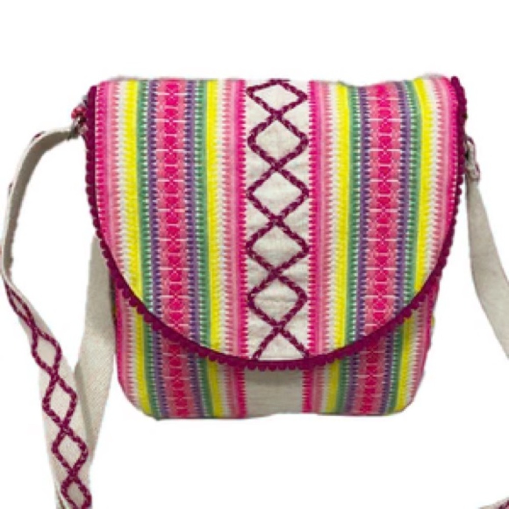 New crisscross and striped multicolored crossbody shoulder